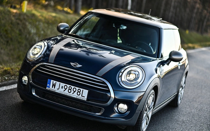 MINI Cooper cena 64900 przebieg: 163000, rok produkcji 2017 z Trzebnica małe 781